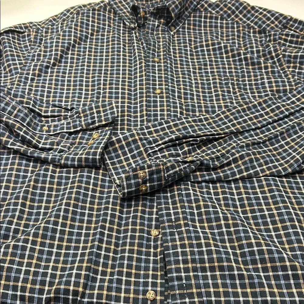 Roundtree & Yorke Men's Checkered Shirt - Navy and Beige - Picture 8 of 16